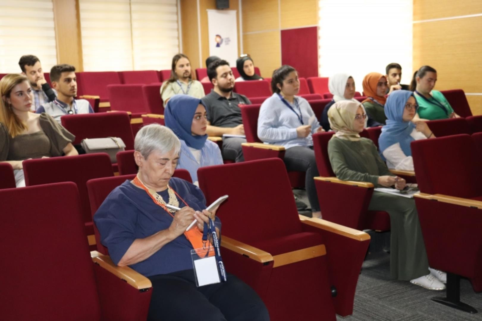 ALUTEAM’de “İkincil Cephede Tasarımdan Uygulamaya Geçiş” Konulu Mesleki Seminer Düzenlendi